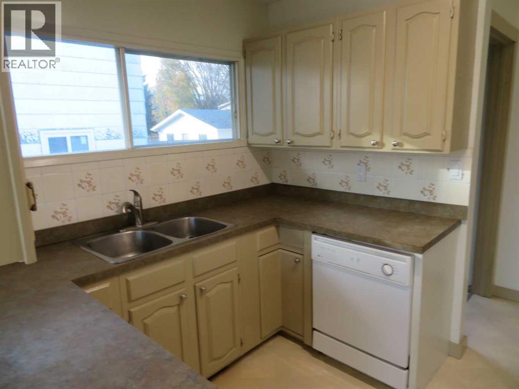 Listing photo – 142 Allan Street, Red Deer