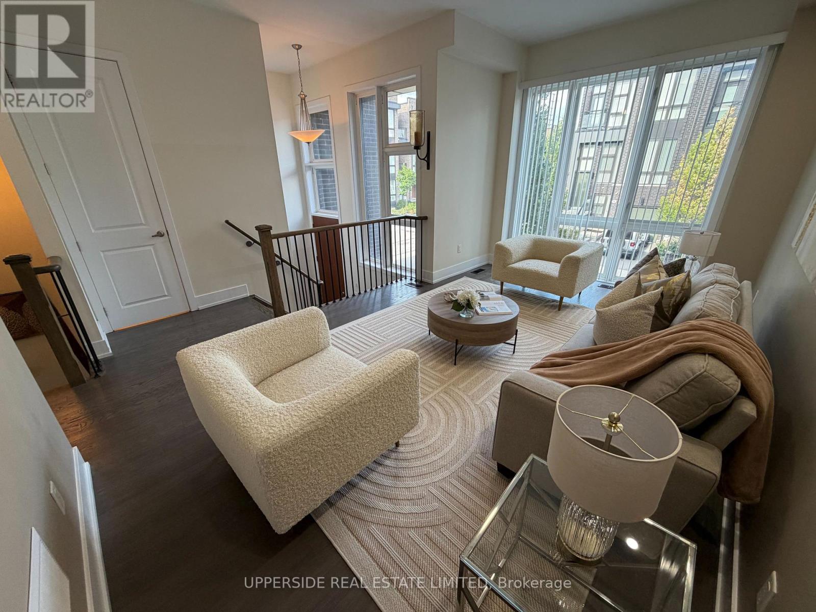 8 SABLE ROAD, Vaughan (Patterson) — photo 4