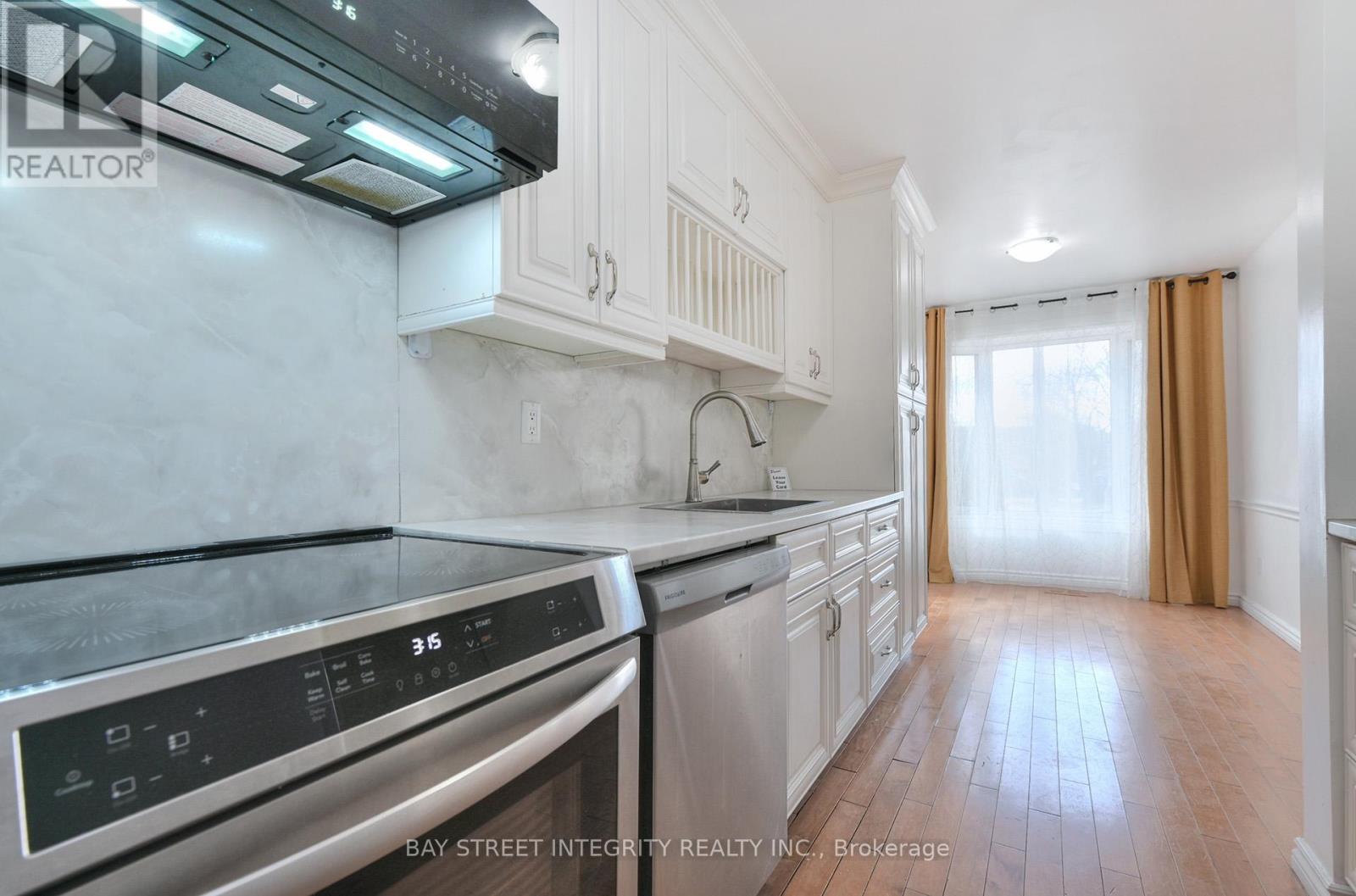976 RAINTREE LANE, Mississauga (Lorne Park) — photo 7