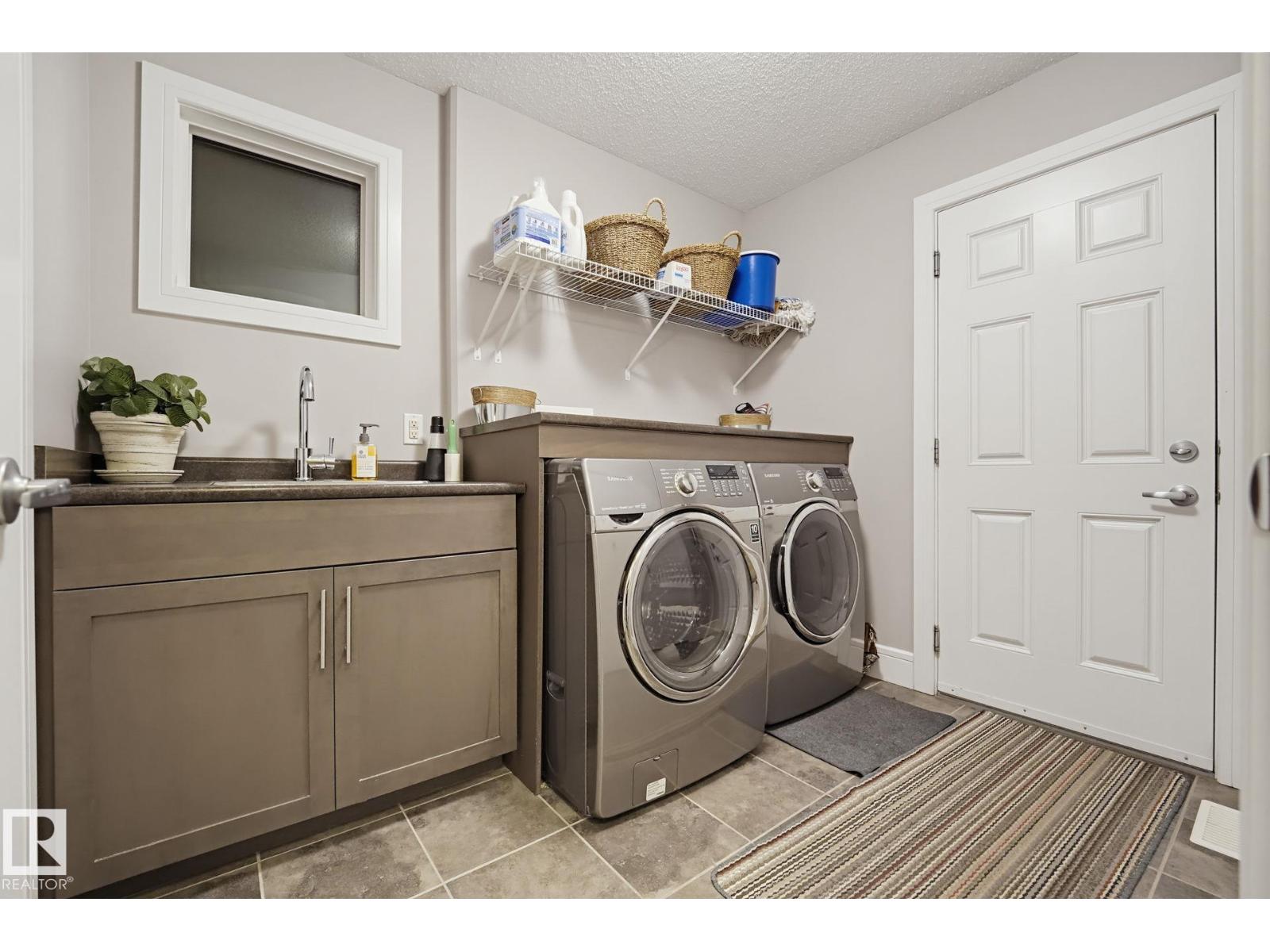 729 175A ST SW, Edmonton — photo 17