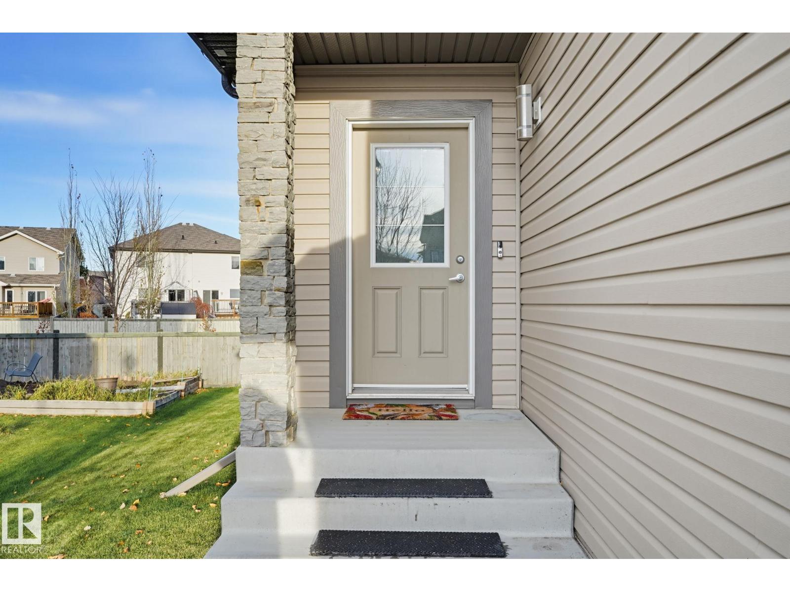 729 175A ST SW, Edmonton — photo 5
