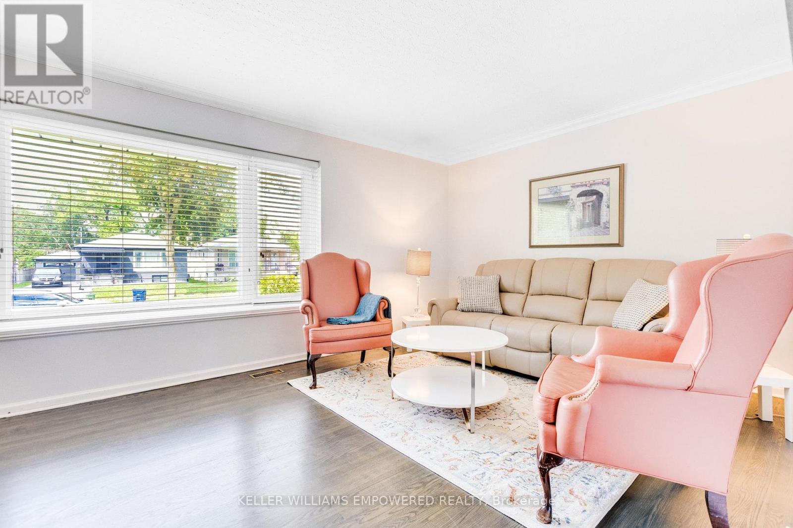 39 CHECKENDON DRIVE - 3