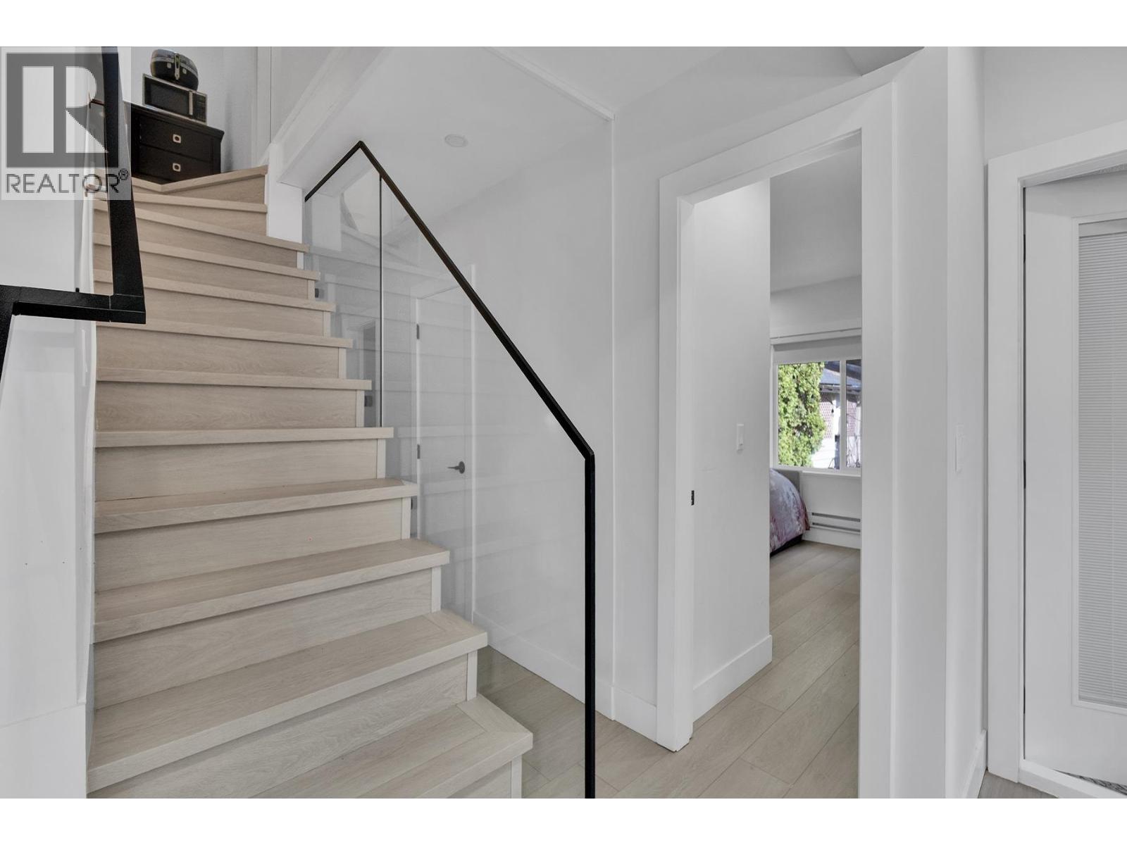 1921 Fulton Avenue, West Vancouver — photo 17