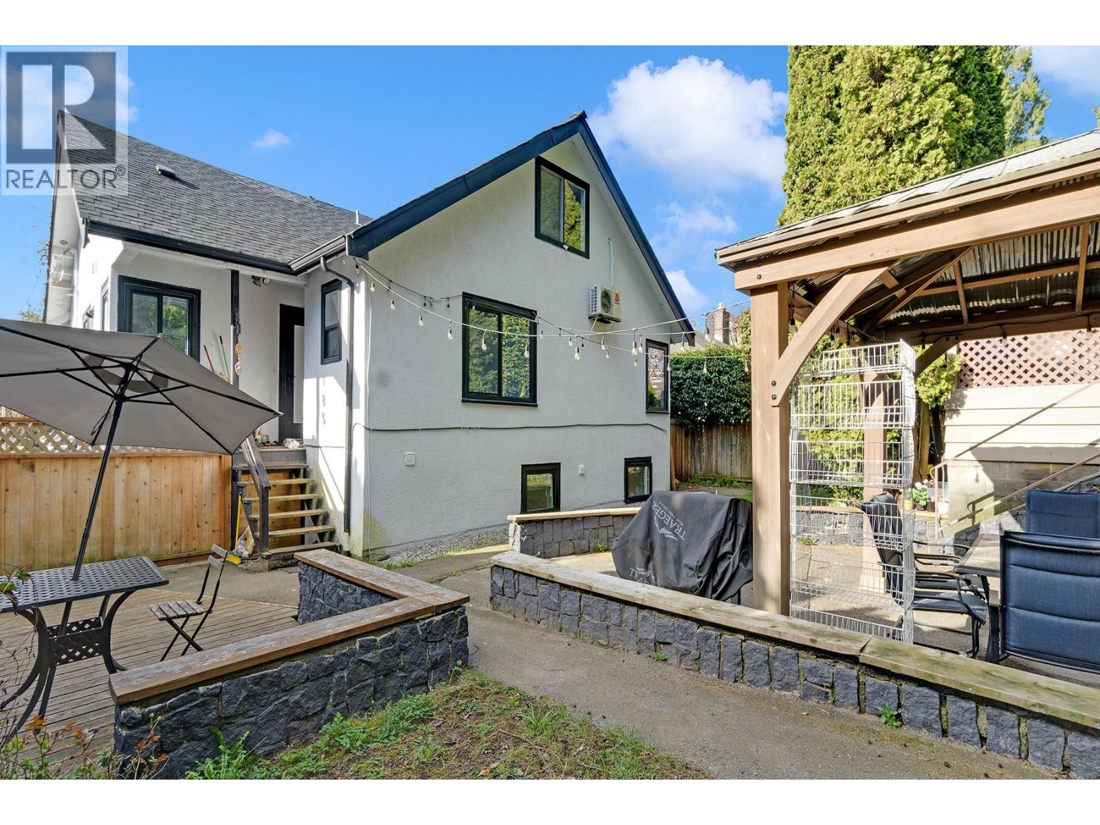 1921 Fulton Avenue, West Vancouver — photo 23