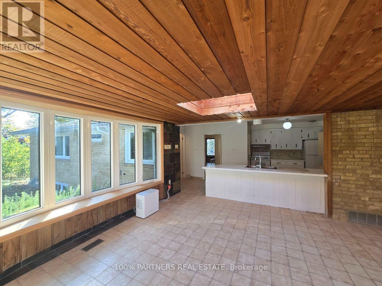 MAIN - 77 RIVERSIDE BOULEVARD, Vaughan (Uplands) — photo 9