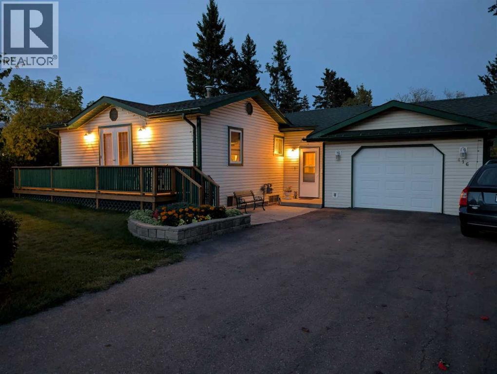 416 11 Avenue N, Three Hills
