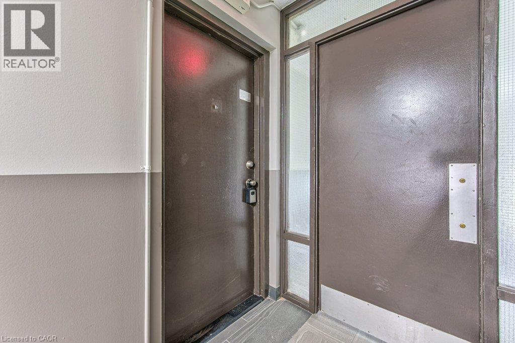 267 CLYDE Road Unit# 16, Cambridge — photo 3