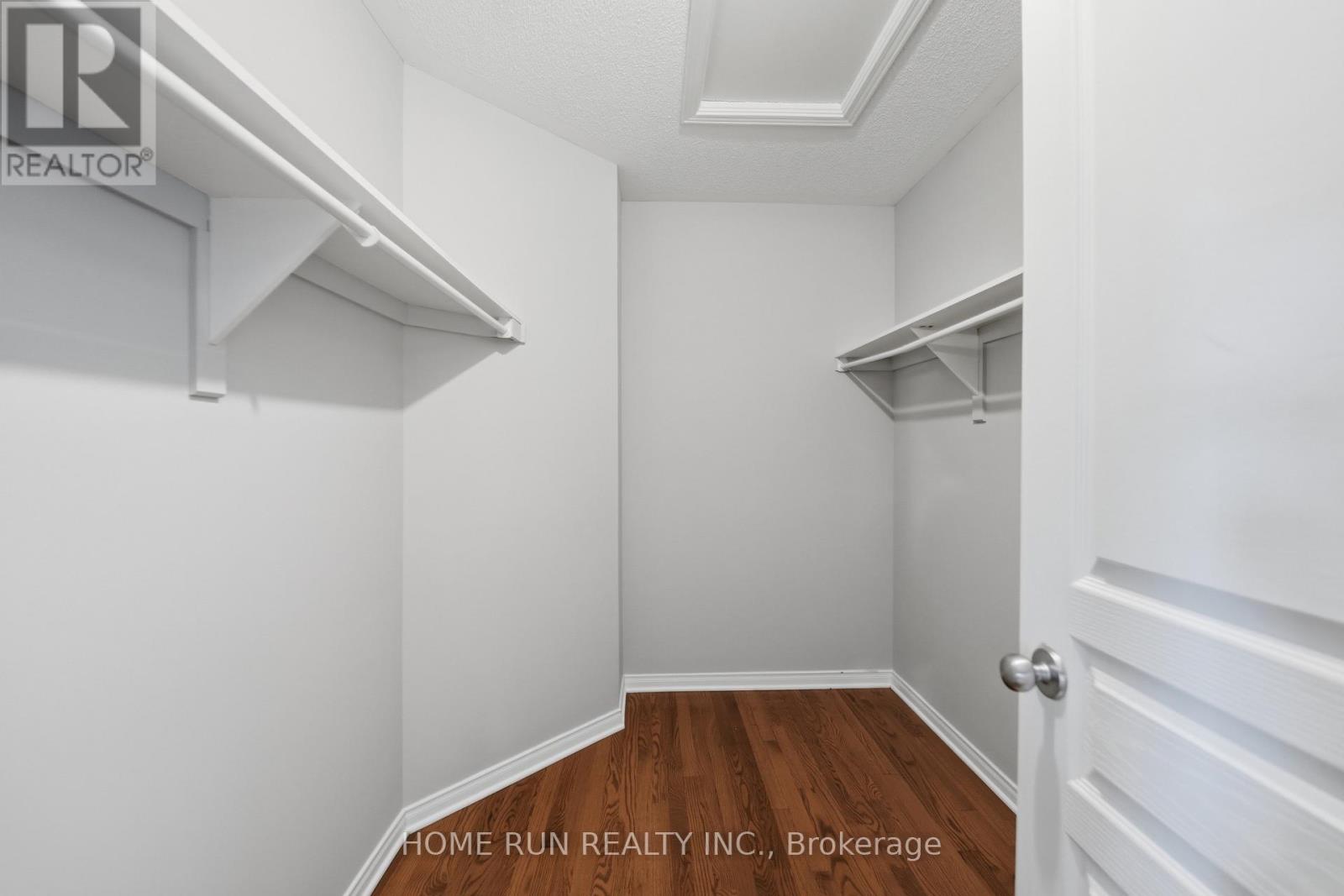 410 DEER VIEW AVENUE - 34