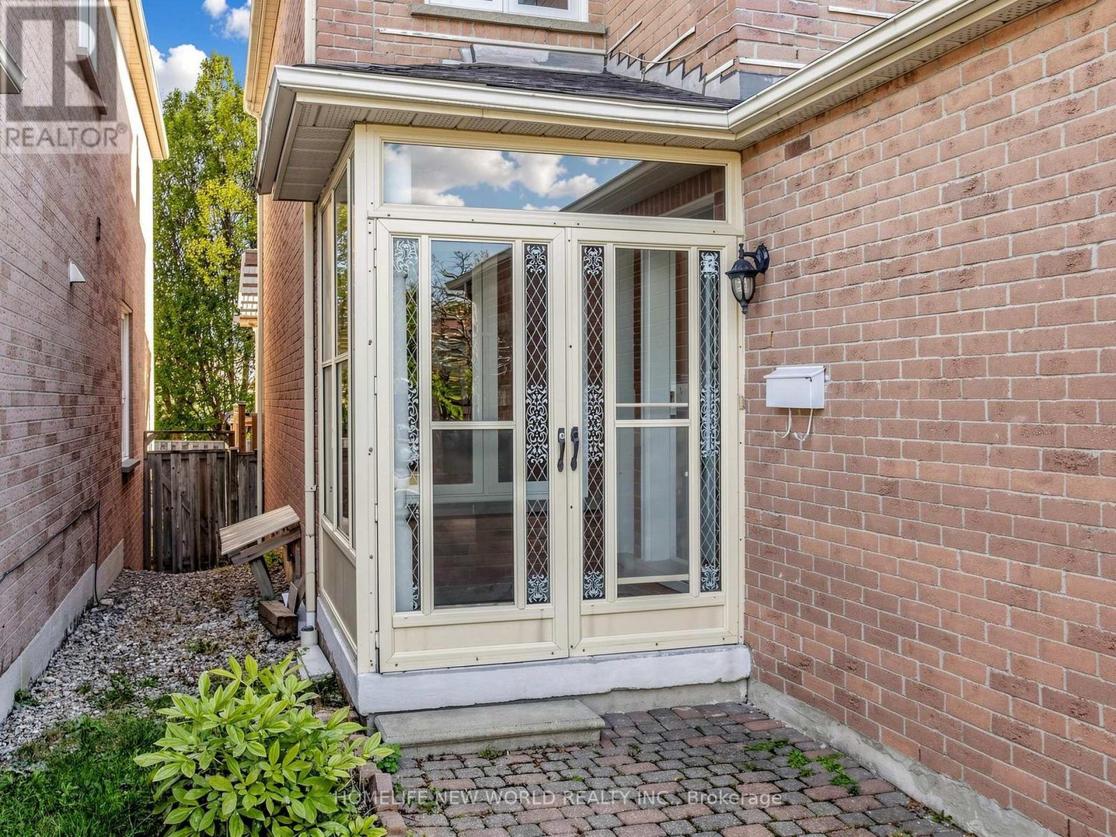 328 PORT ROYAL TRAIL, Toronto (Milliken) — photo 3