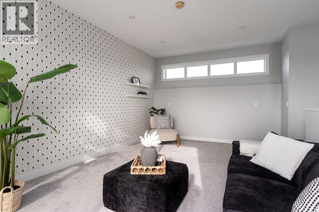 2106 49 Avenue SW, Calgary — photo 34