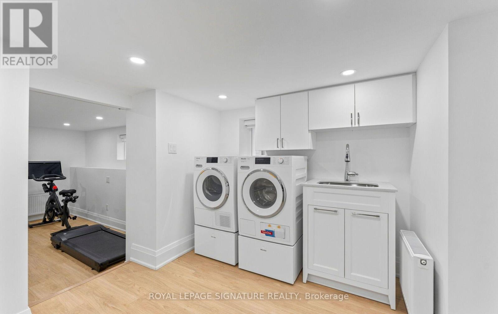 729 GLADSTONE AVENUE - 46
