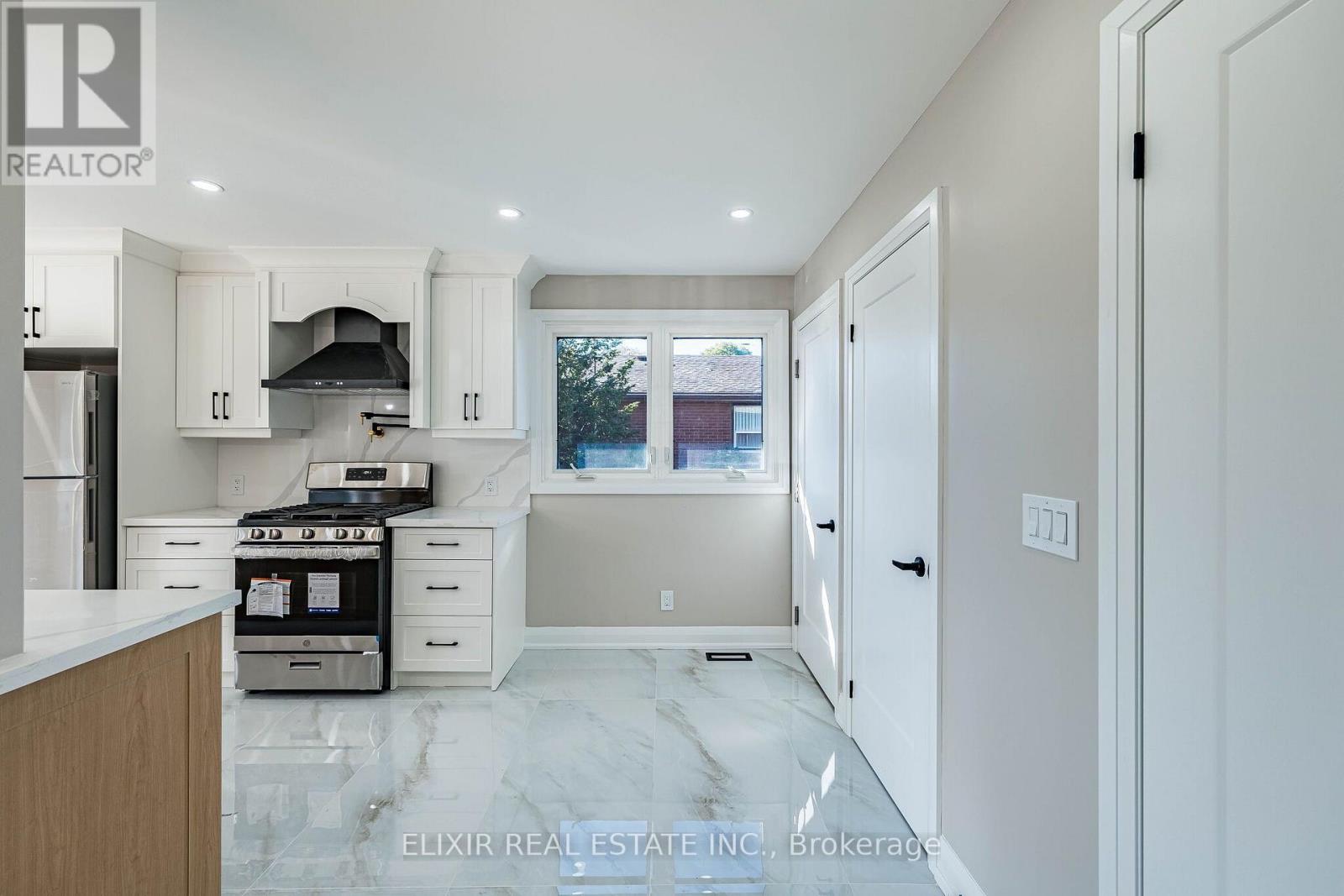 UPPER - 135 NUGENT DRIVE, Hamilton (Kentley) — photo 10