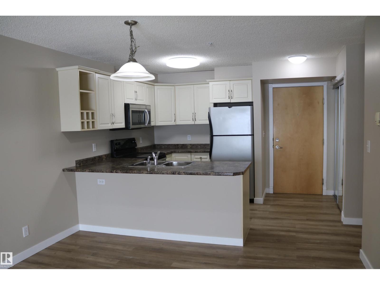 #422 17404 64 AV NW, Edmonton