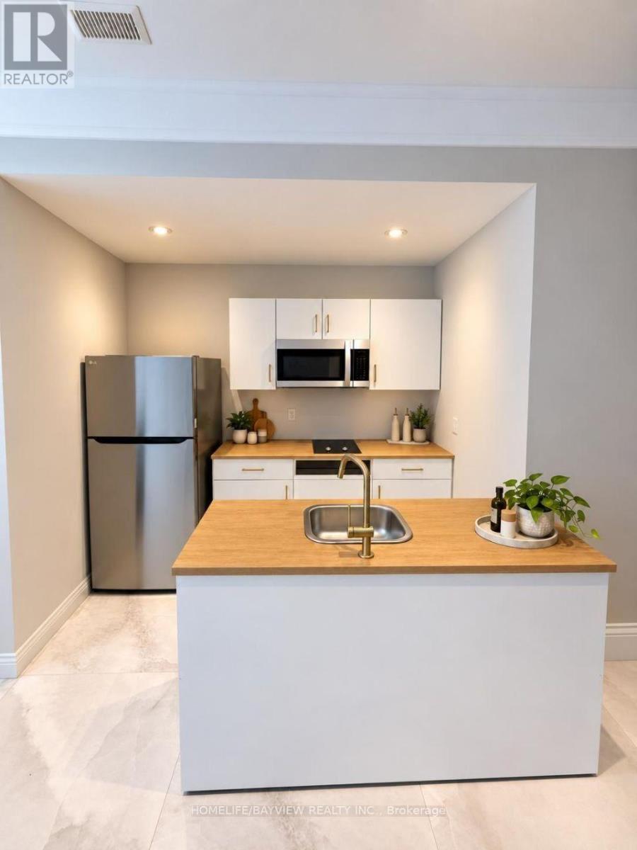 26 WALMER ROAD, Richmond Hill (North Richvale) — photo 3