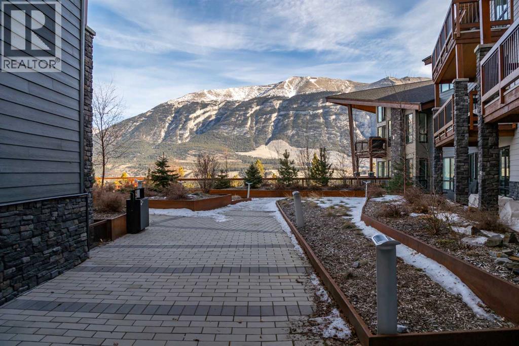 102, 106 Stewart Creek Rise, Canmore — photo 28