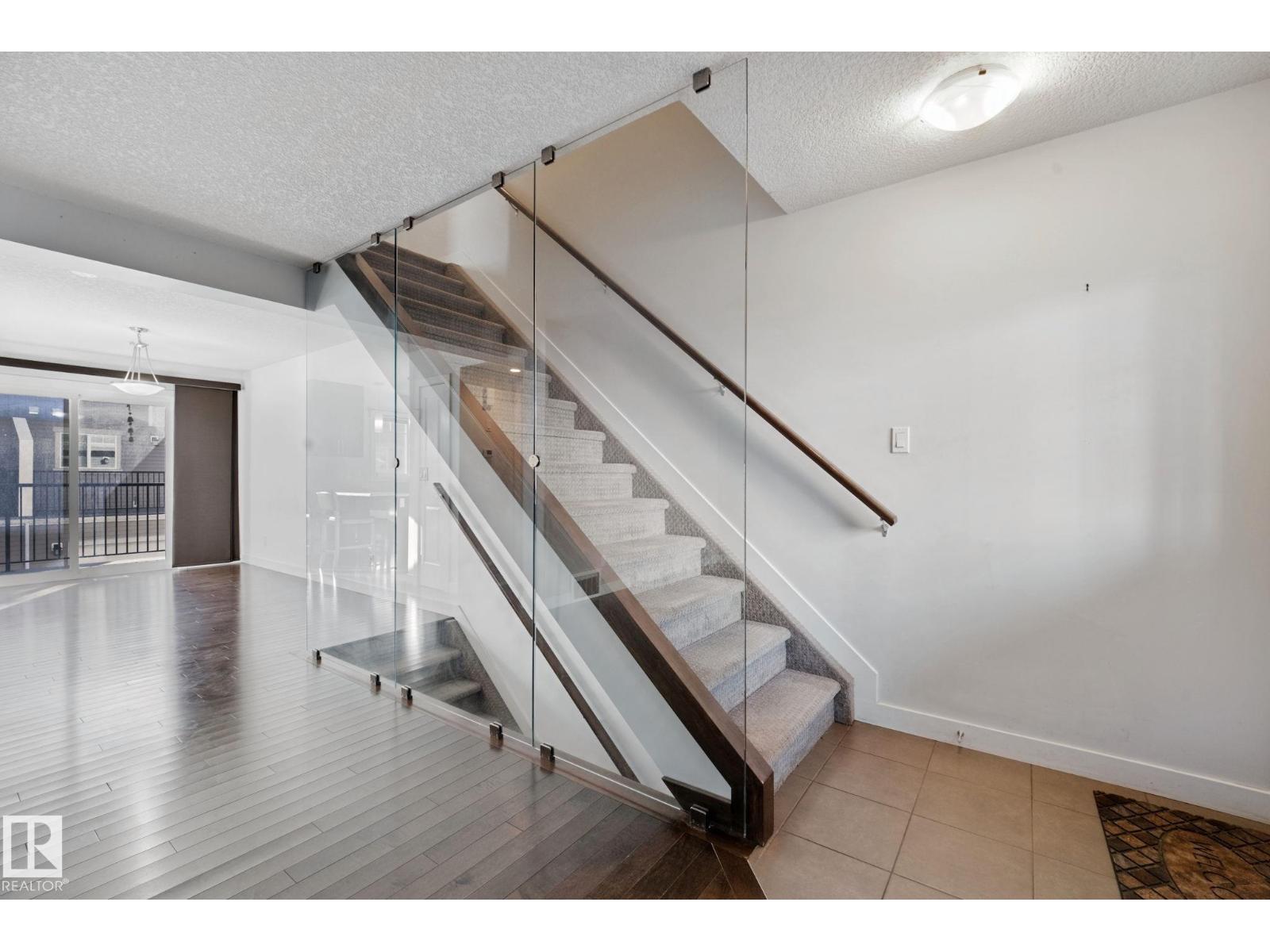 Property photograph 6 for MLS E4514638
