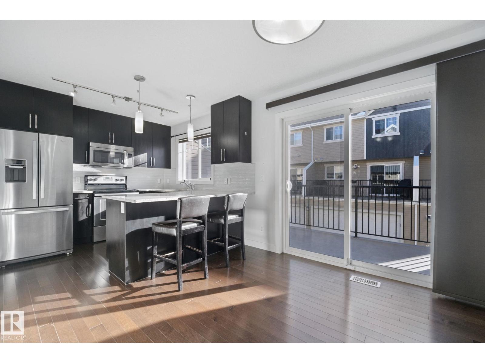 Property photograph 9 for MLS E4514638