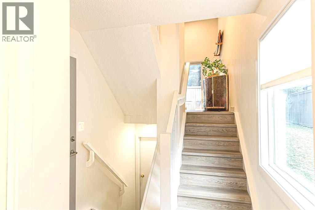 31, 27 Silver Springs Drive NW, Calgary — photo 6