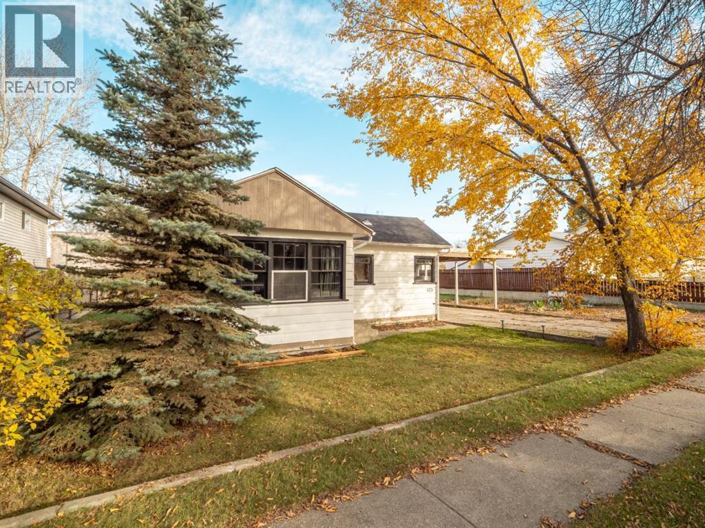 123 Noble Street, photo 2 of 31