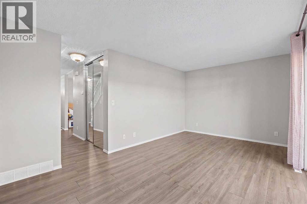 15, 6100 4 Avenue NE, Calgary — photo 11