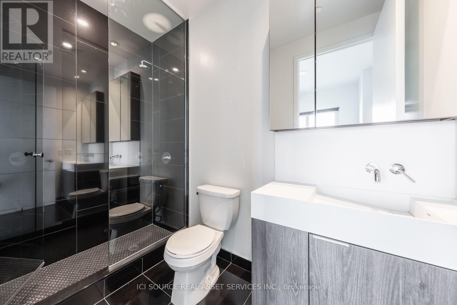 #4005 15 LOWER JARVIS STREET - 18