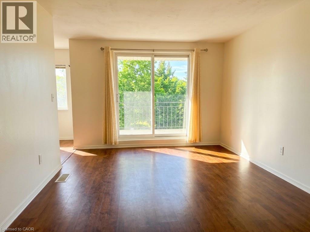 163 CHANDLER Drive Unit# 16 — photo 2