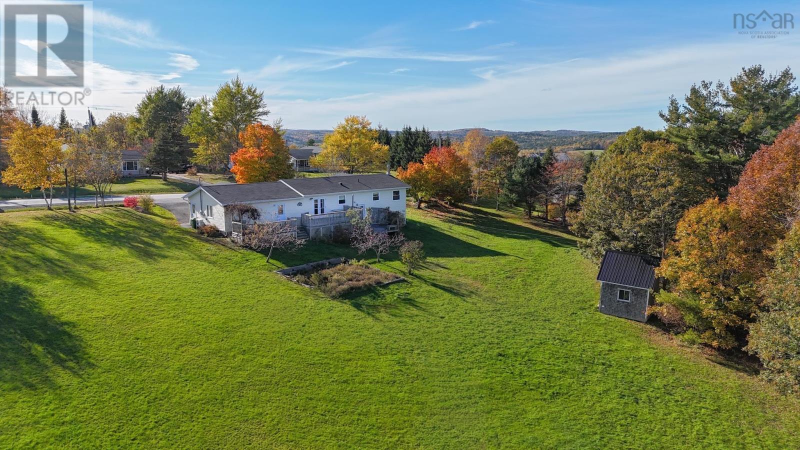 69 Dawson Heights, photo 4