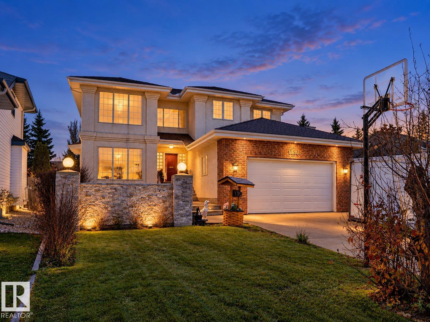 11363 10 AV NW, Edmonton