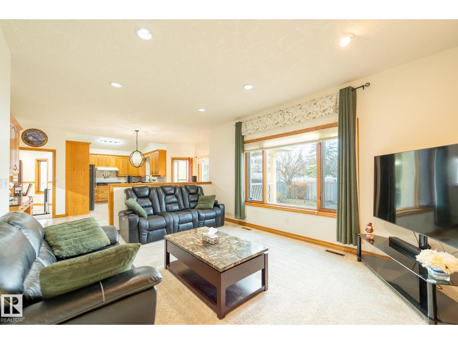 11363 10 AV NW, Edmonton — photo 21