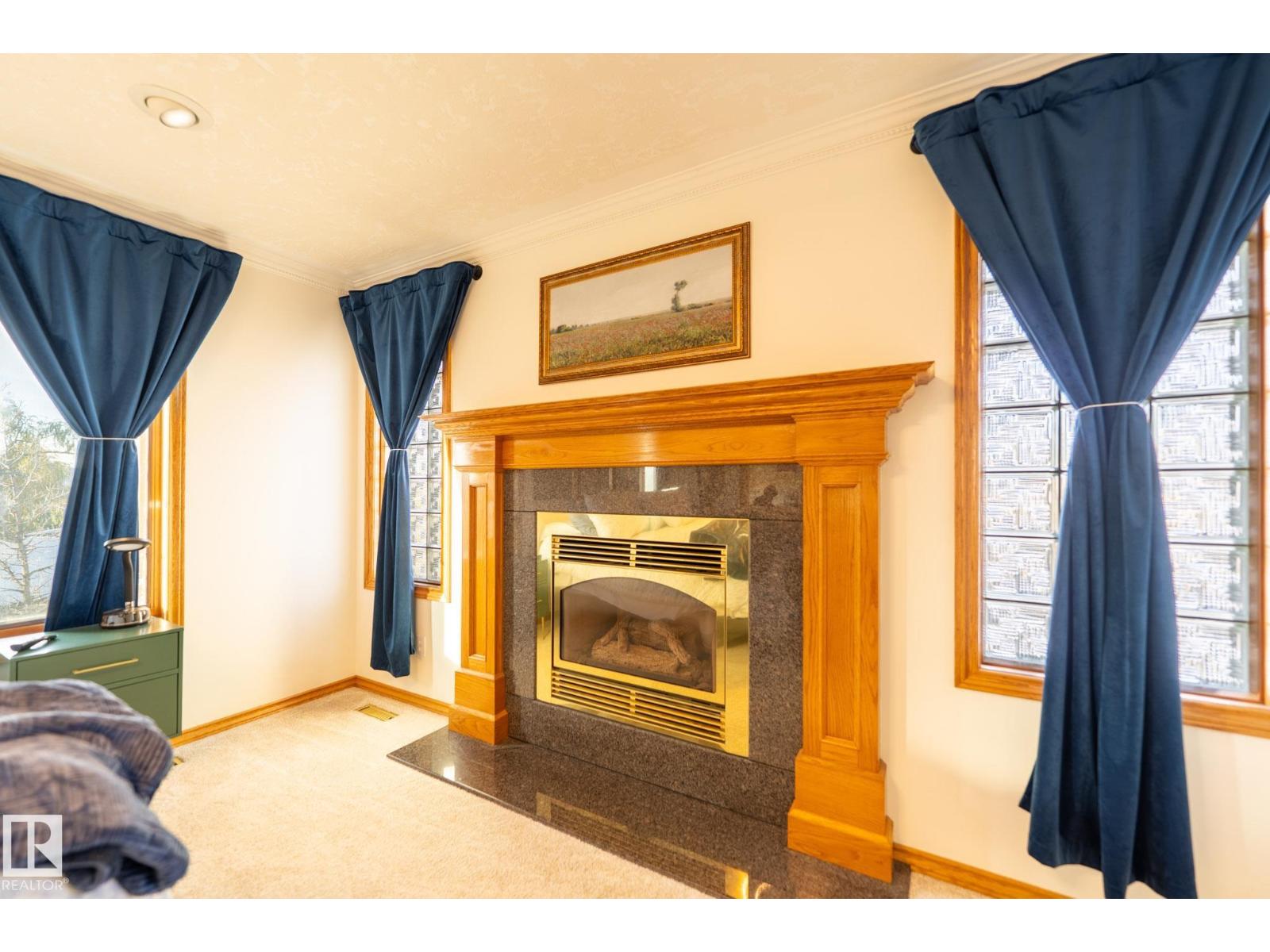 11363 10 AV NW, photo 38 of 75
