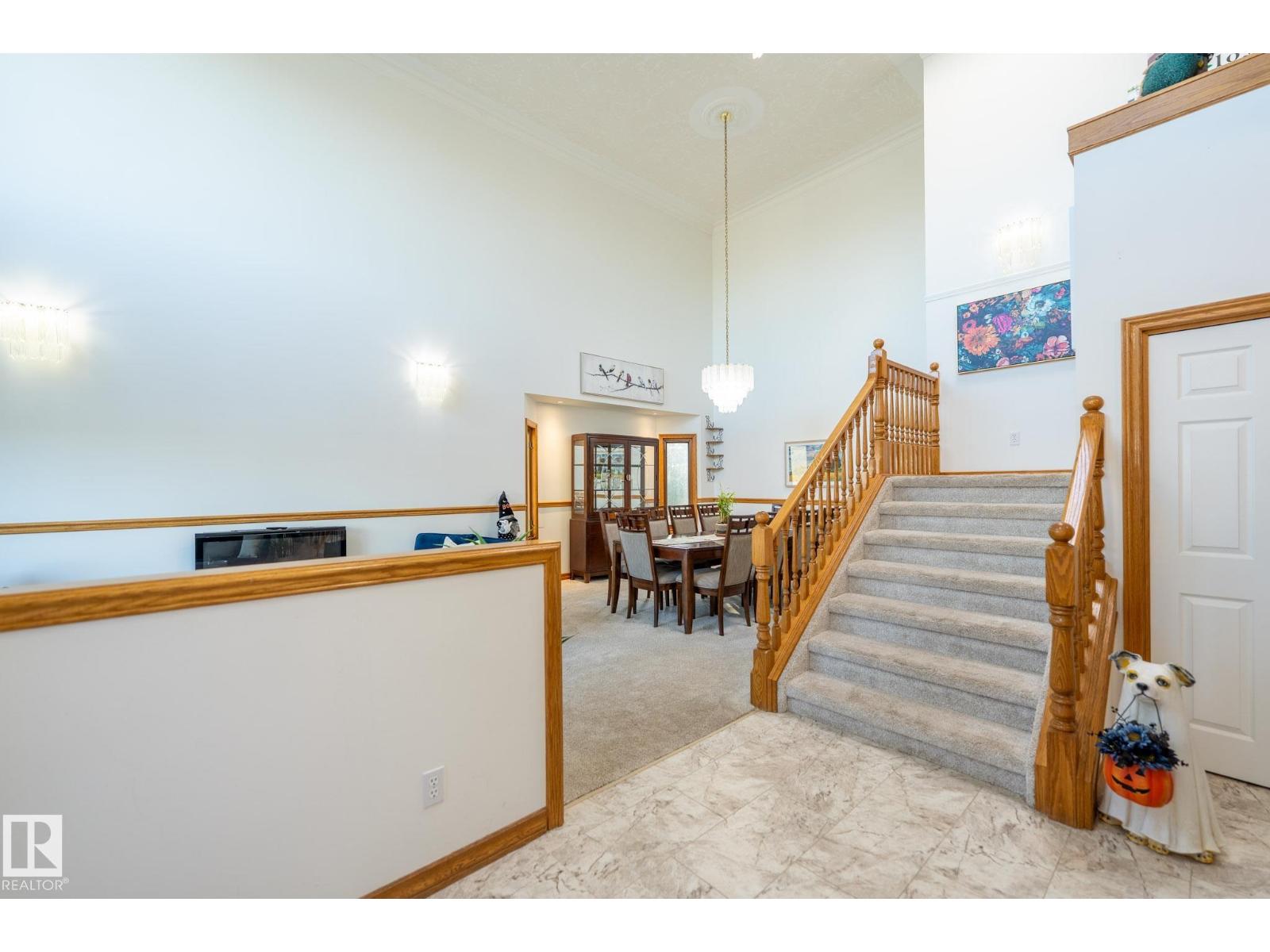 11363 10 AV NW, Edmonton — photo 5