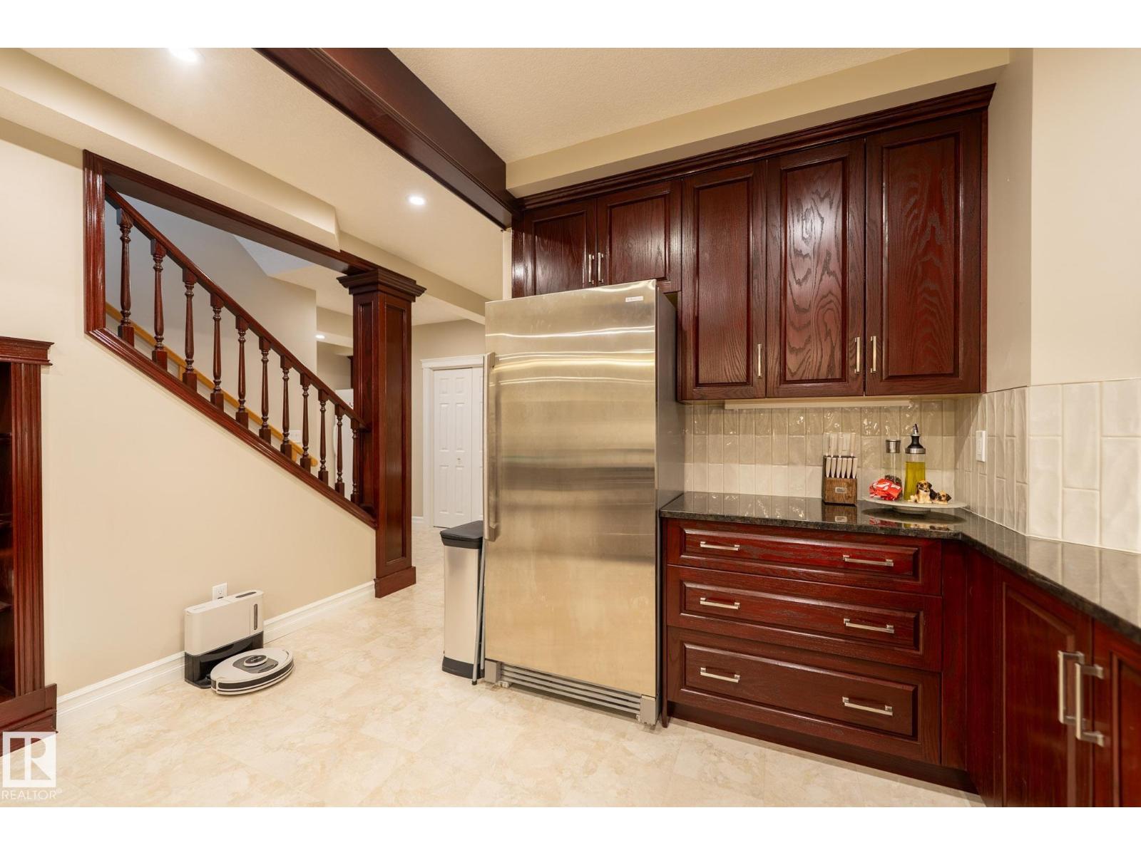 11363 10 AV NW, photo 55 of 75