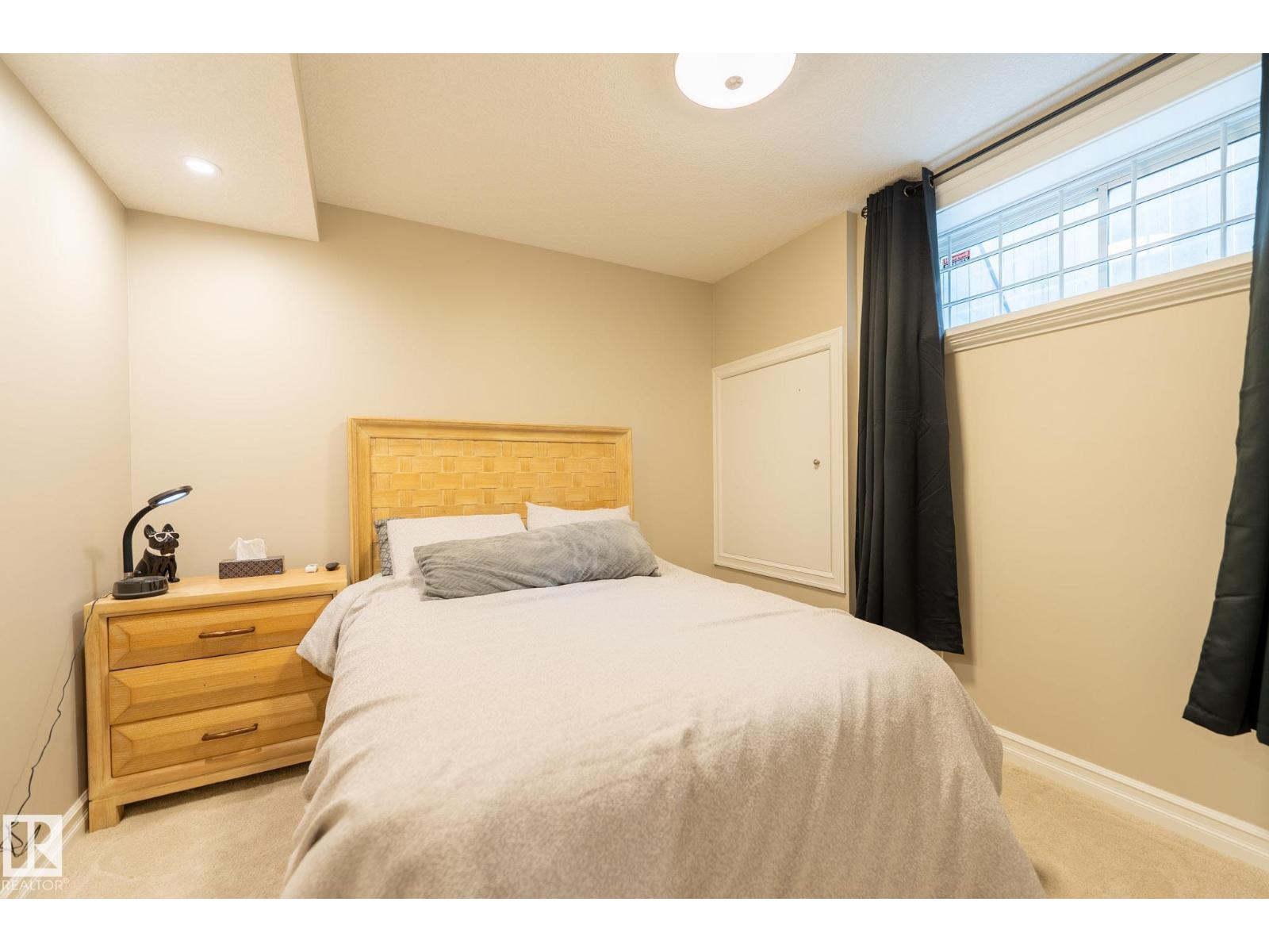 11363 10 AV NW, photo 65 of 75