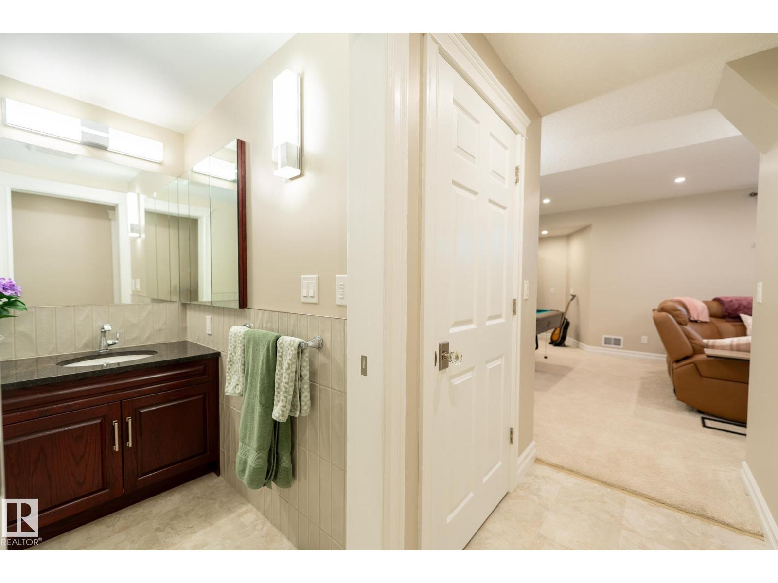 11363 10 AV NW, photo 69 of 75
