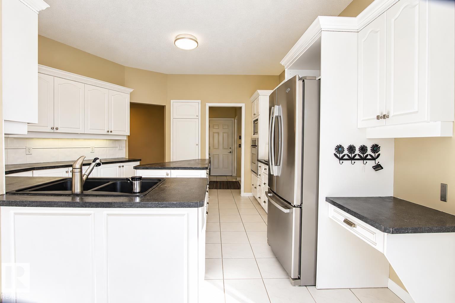 Property photograph 21 for MLS E4514642