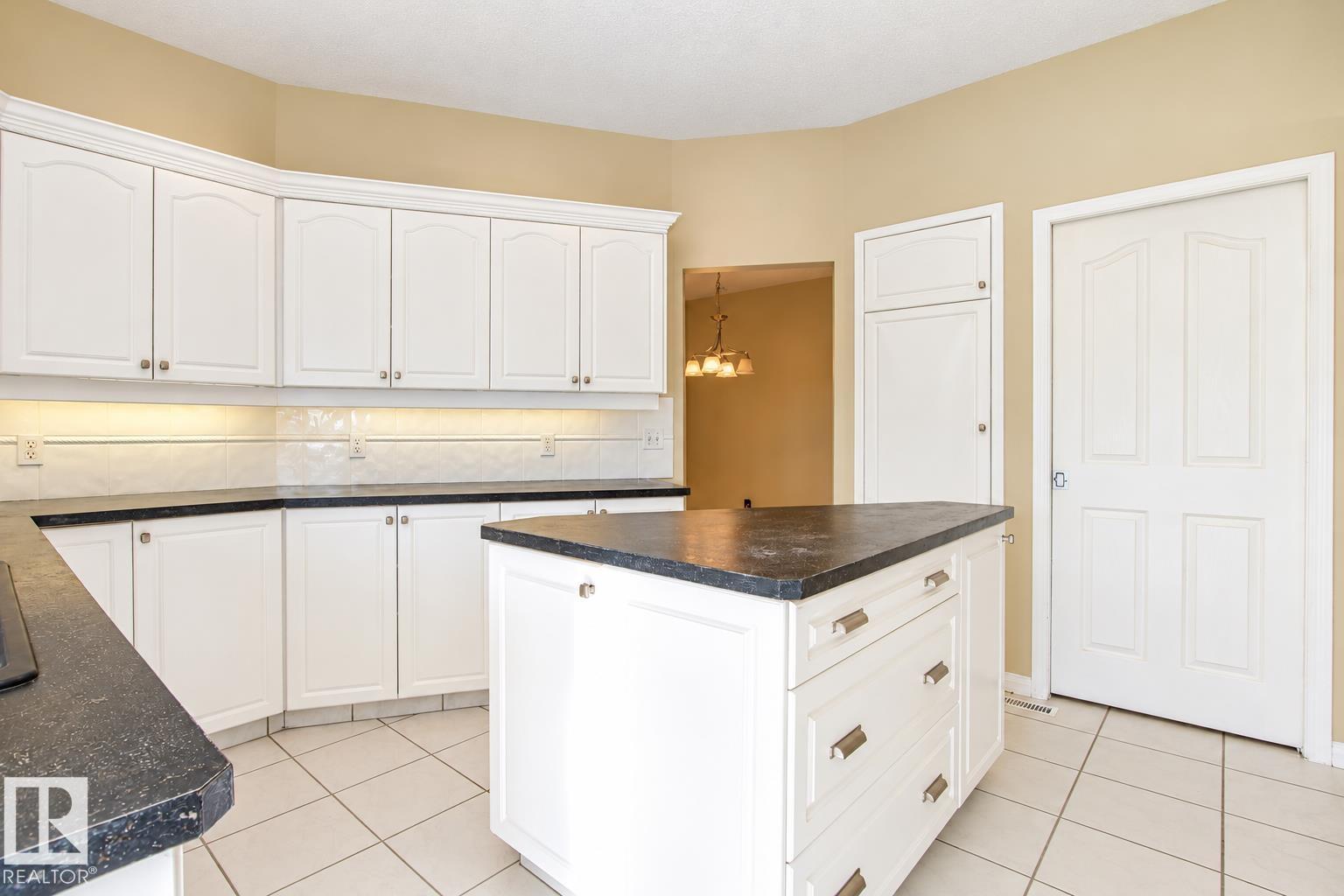 Property photograph 23 for MLS E4514642