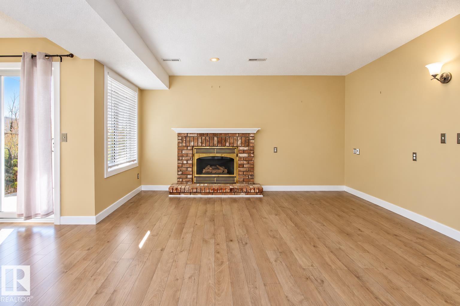Property photograph 32 for MLS E4514642