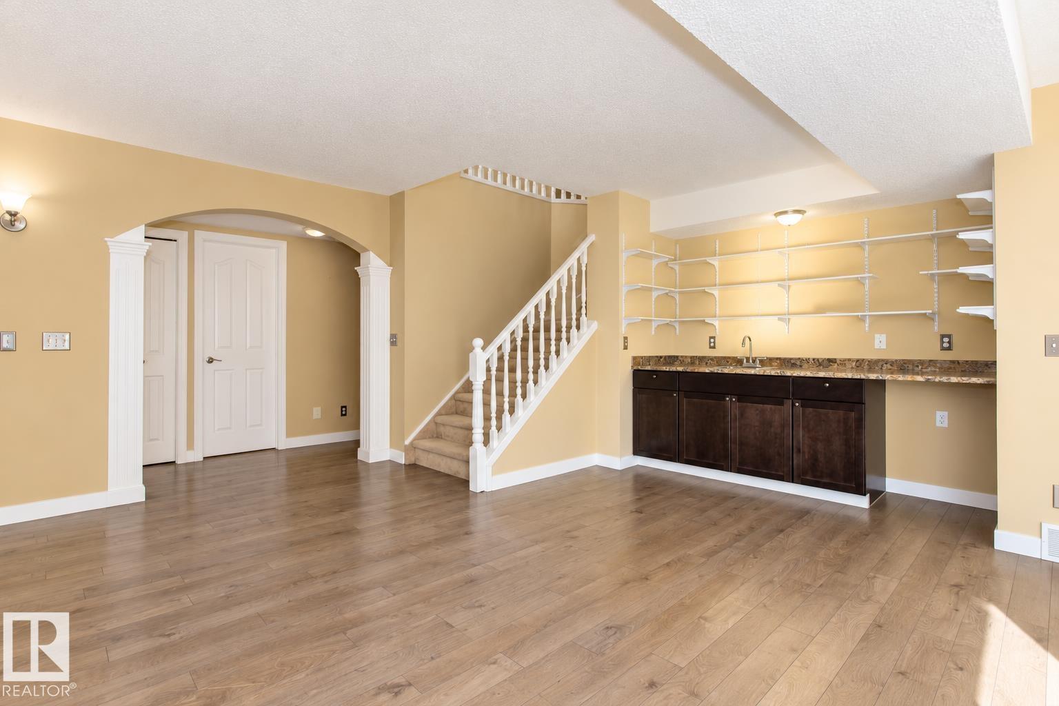 Property photograph 36 for MLS E4514642