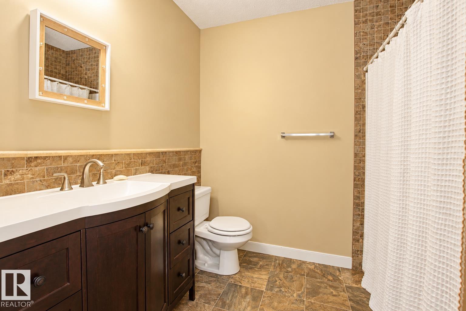 Property photograph 40 for MLS E4514642