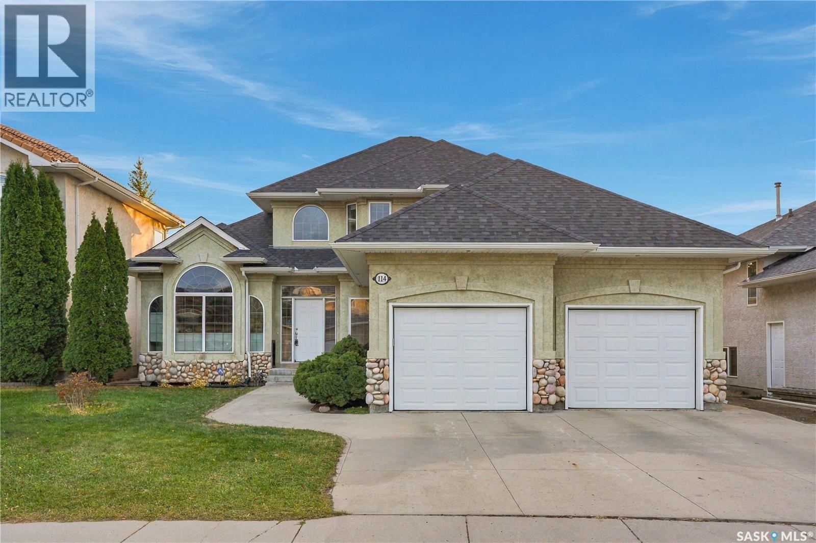 114 BRAESHIRE LANE, Saskatoon