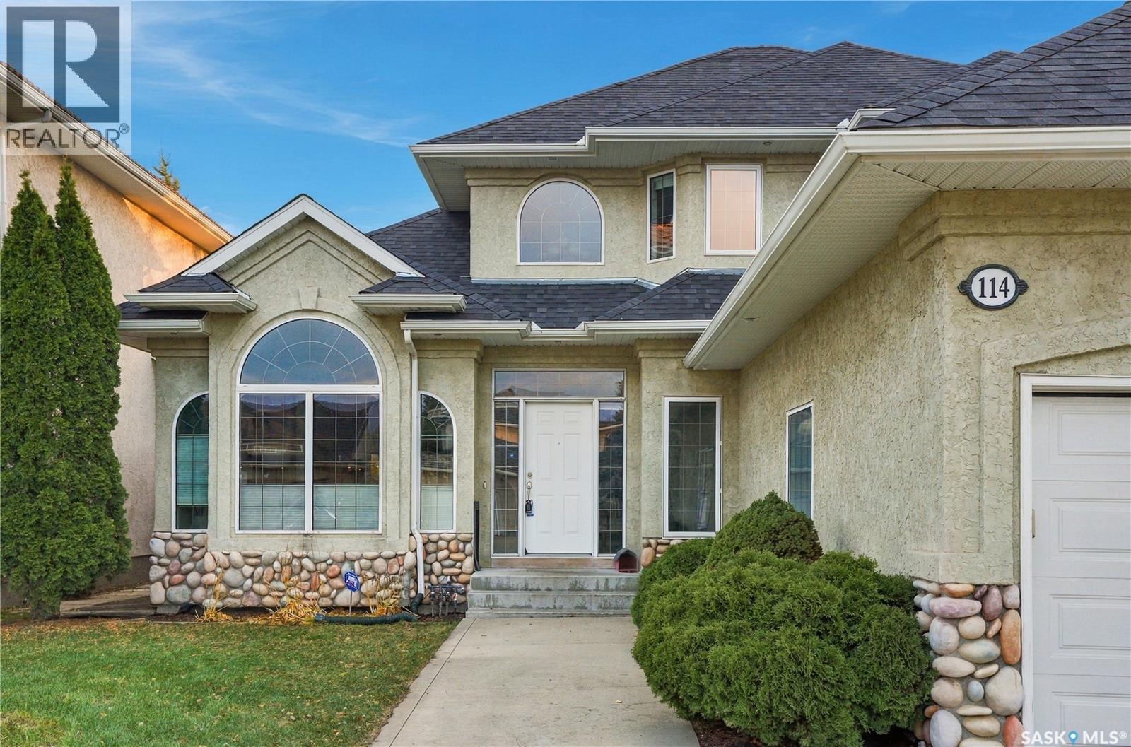114 BRAESHIRE LANE, Saskatoon — photo 2