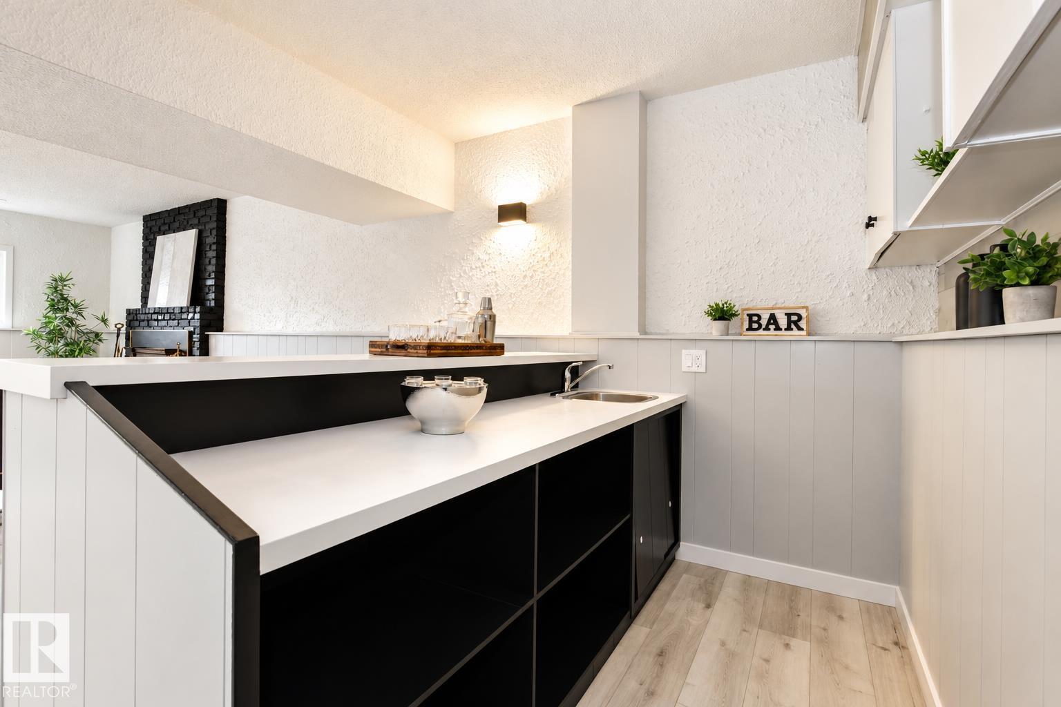 Property photograph 27 for MLS E4514643