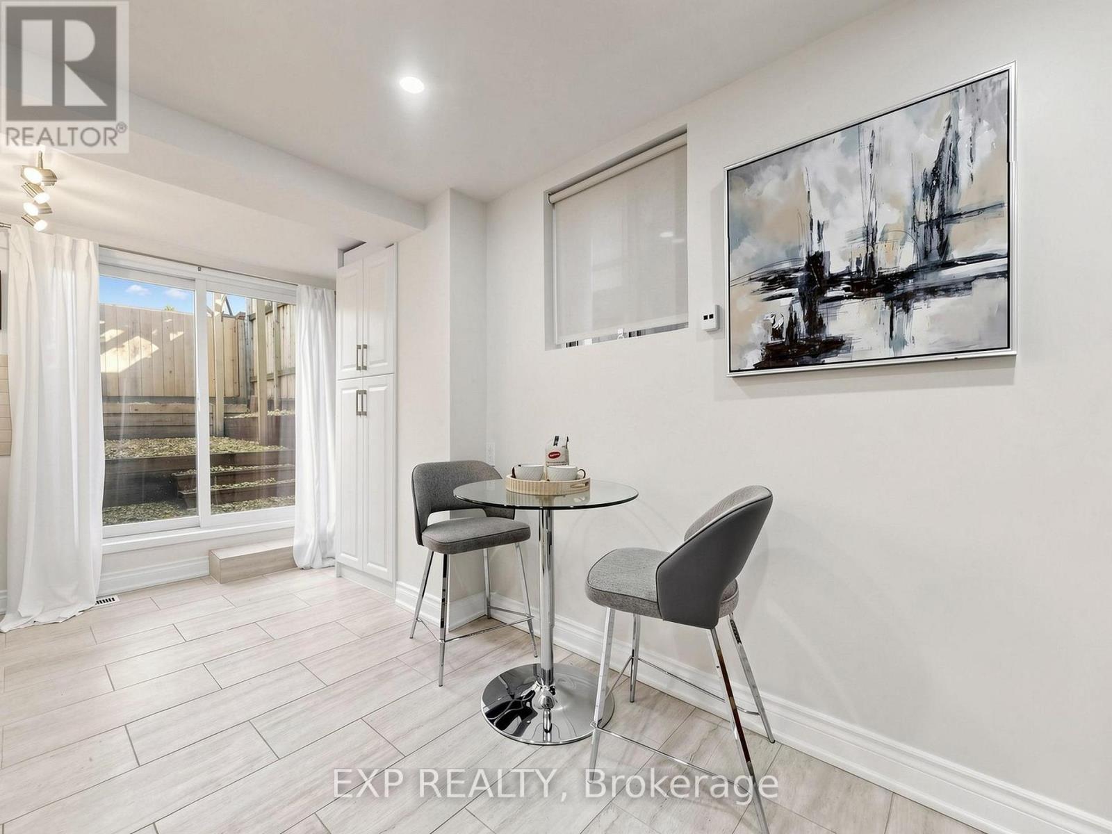 827 CRAVEN ROAD - 10