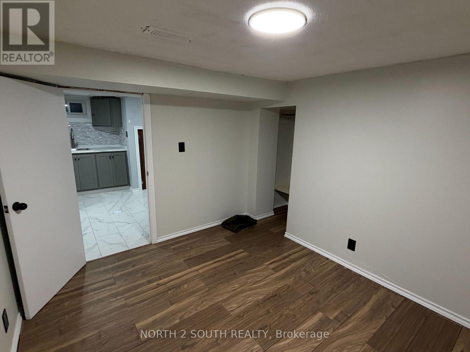 LOWER - 998 WARDEN AVENUE, Toronto (Wexford-Maryvale) — photo 8