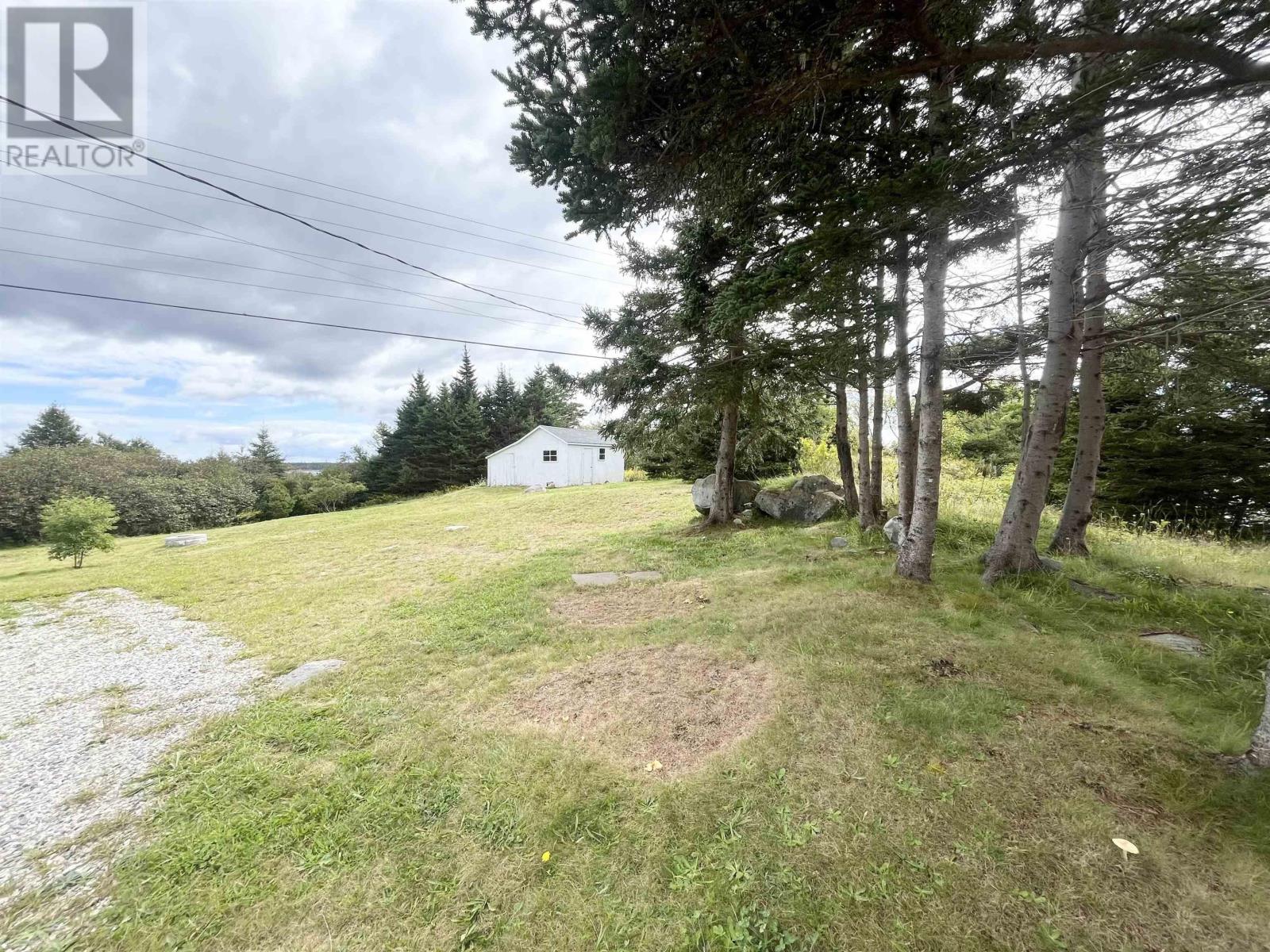 2105 Port Latour Road - 39