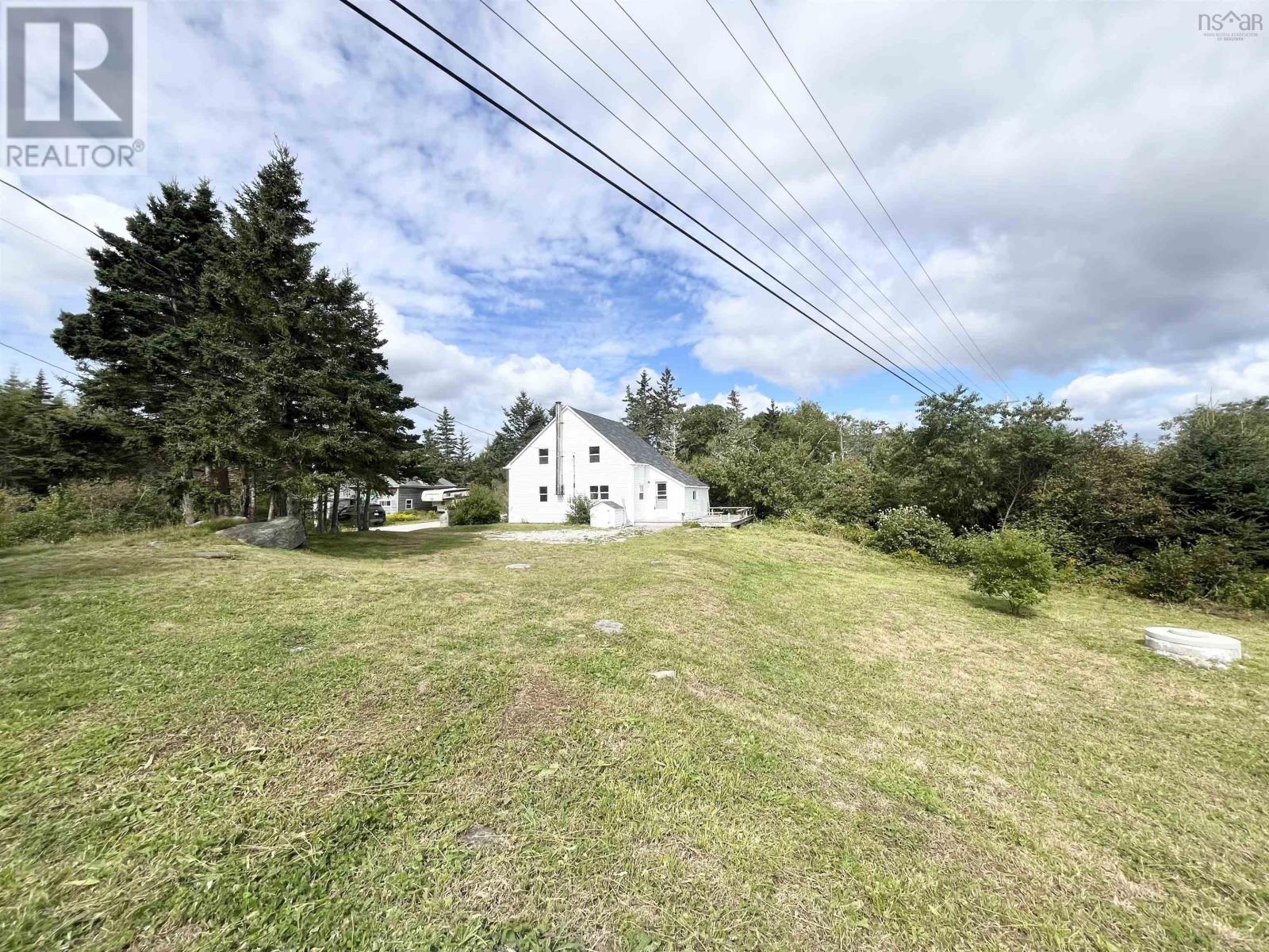 2105 Port Latour Road - 34