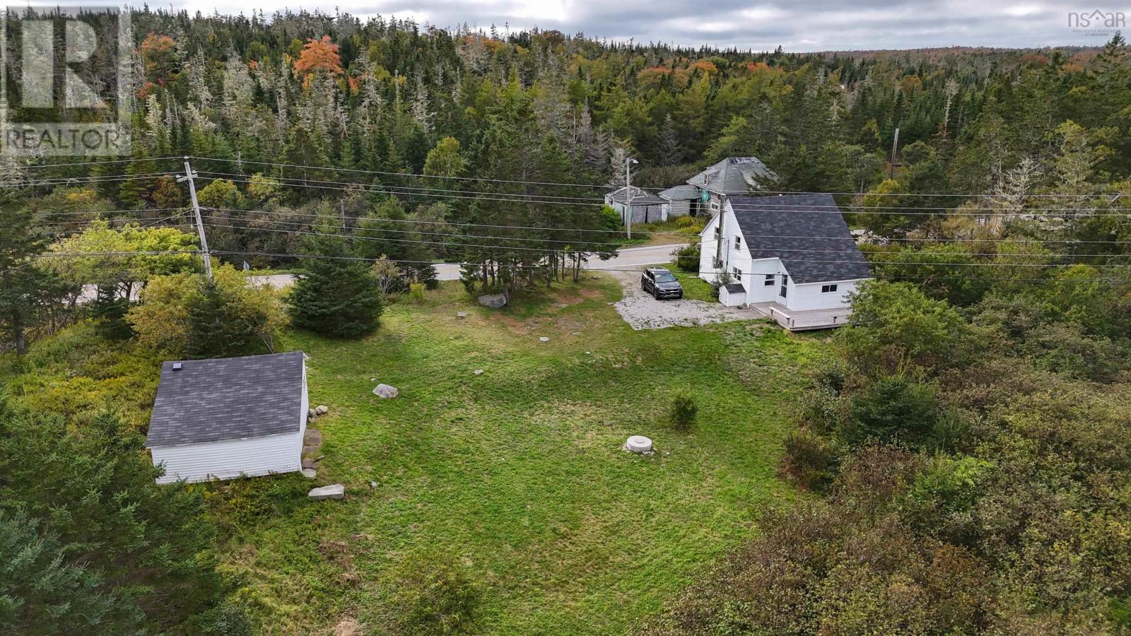 2105 Port Latour Road - 42