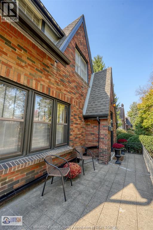287 PRADO PLACE - 3