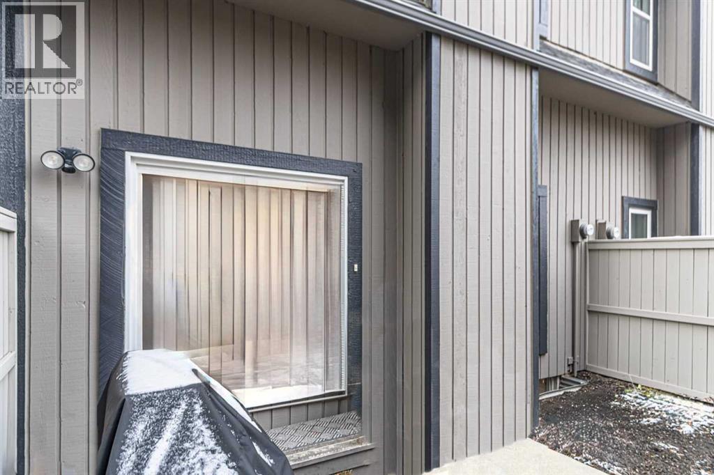 31, 27 Silver Springs Drive NW, Calgary — photo 5