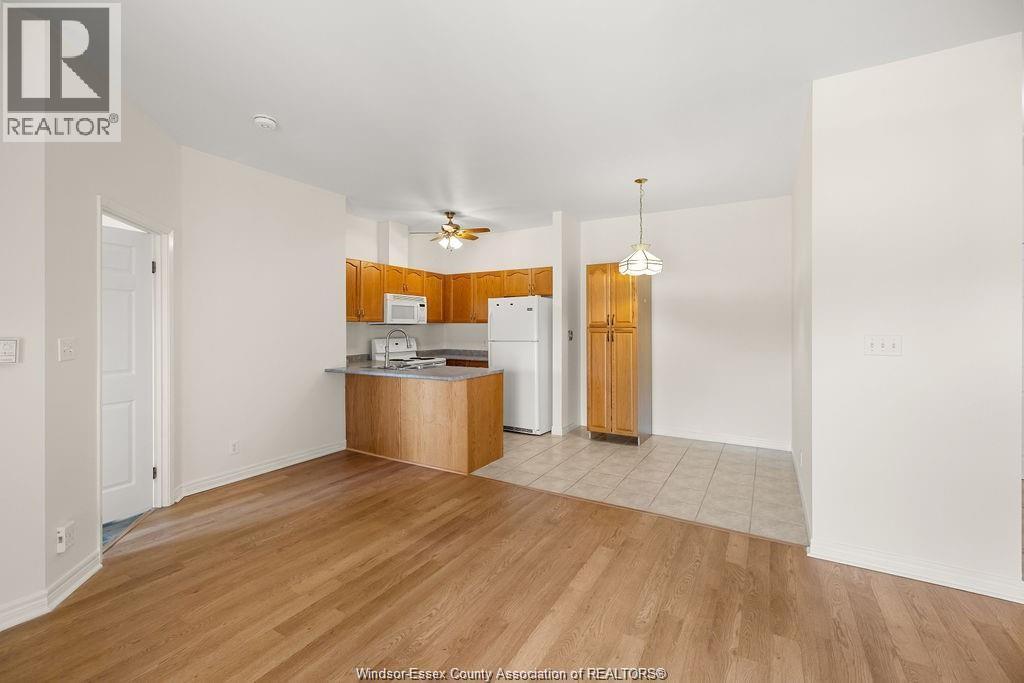 4500 YPRES AVENUE Unit# 314, Windsor — photo 4